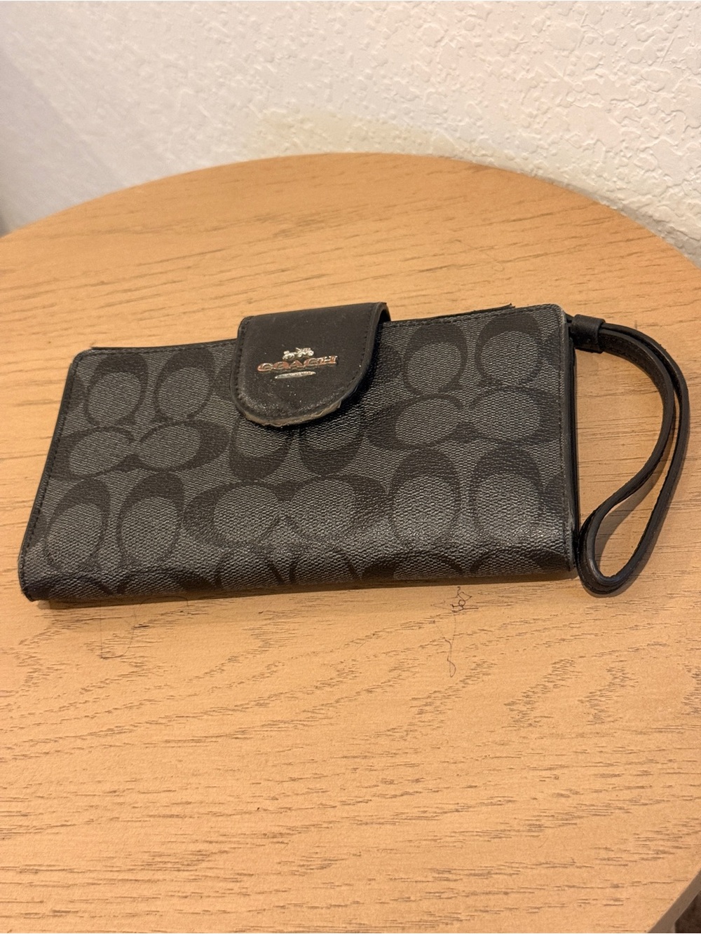 Coach Black Signature Wristlet Wallet‎ with Detachable Strap